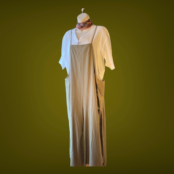 NWOT Women’s casual,loose long Bib pants, wide leg jumpsuit. Size Medium. - Picture 2 of 12